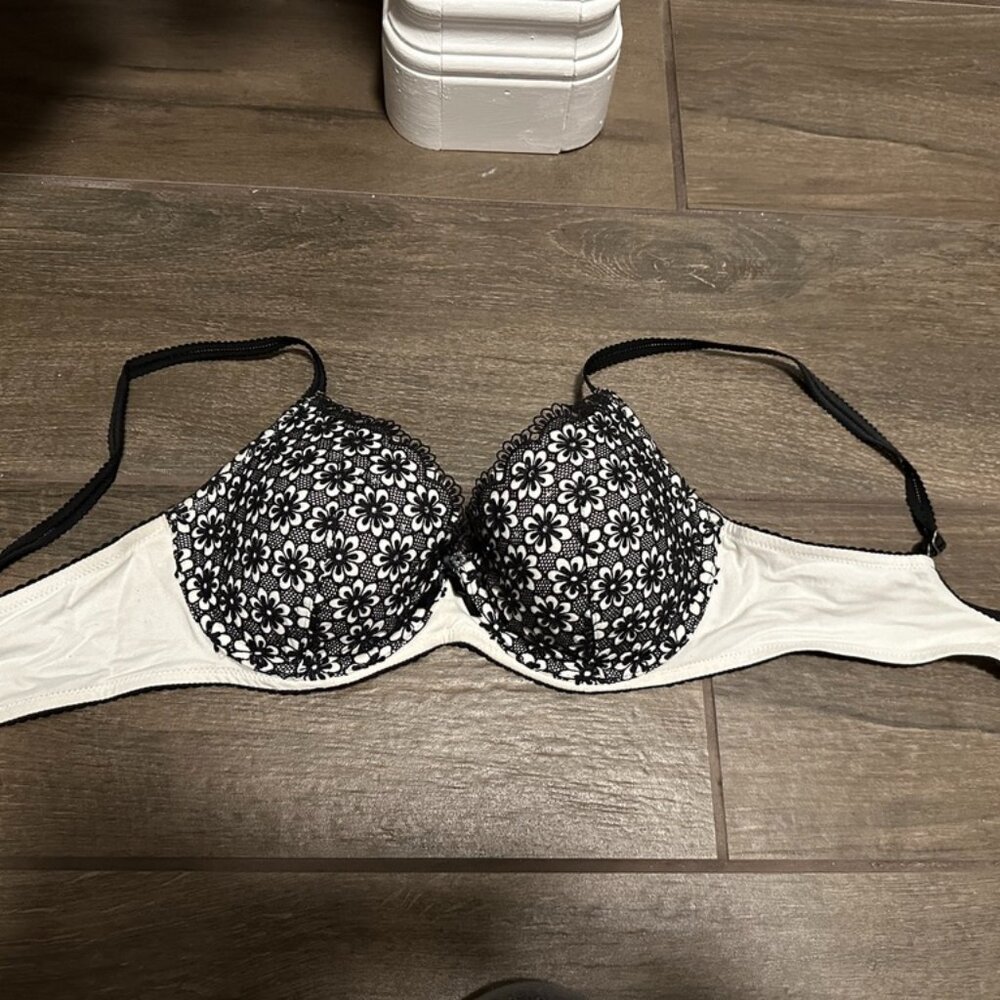 Lined Demi Laced-Black/White Bra-Victoria Secret-36C